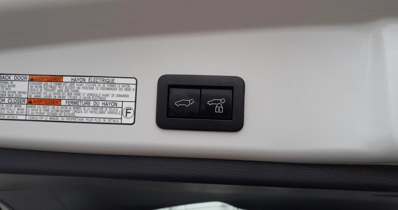 Toyota Corolla Cross cena 169900 przebieg: 14903, rok produkcji 2022 z Mszczonów małe 277